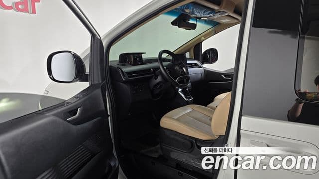 Hyundai Staria 2025 — Şəkil 10/20