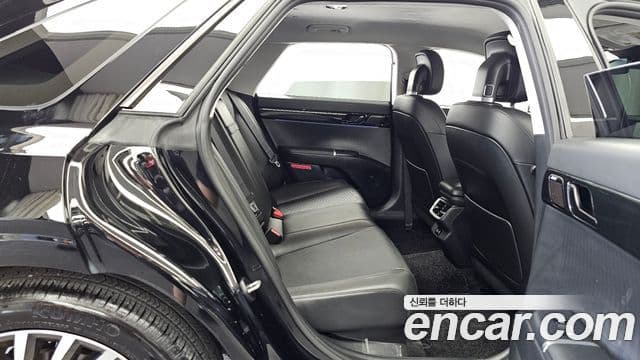 Hyundai Grandeur 2023 — Şəkil 12/20