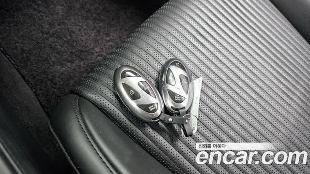 Hyundai Grandeur Hybrid 2023 — ფოტო 30/35