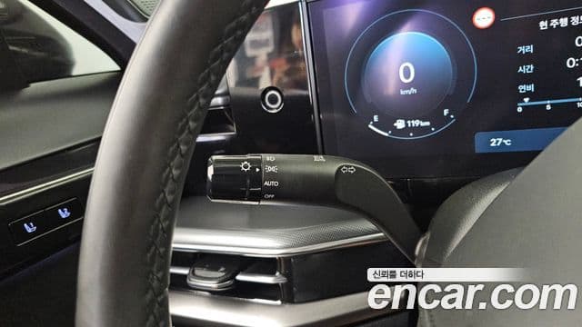 Hyundai Grandeur Hybrid 2023 — ფოტო 9/35