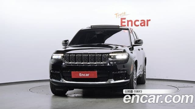 Jeep Grand Cherokee 2021 — Фото 2/20