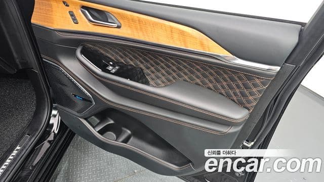 Jeep Grand Cherokee 2021 — Photo 30/30