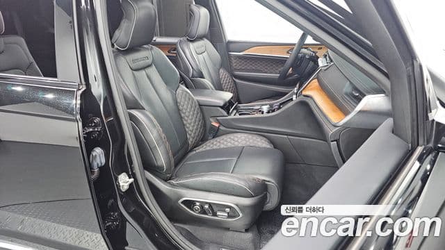 Jeep Grand Cherokee 2021 — Photo 21/30