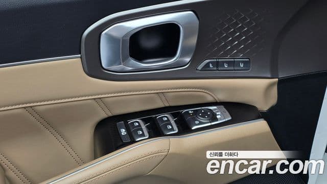 Kia Sorento 2024 — Фото 19/20