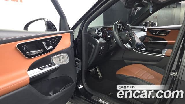 Mercedes-Benz GLC-Class 2023 — Фото 10/20