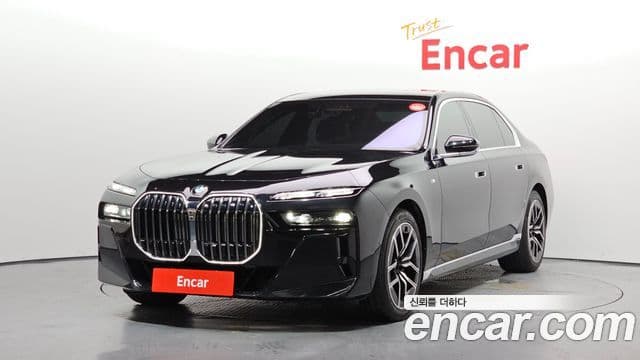 BMW 7 Series 2024 — ფოტო 1/20