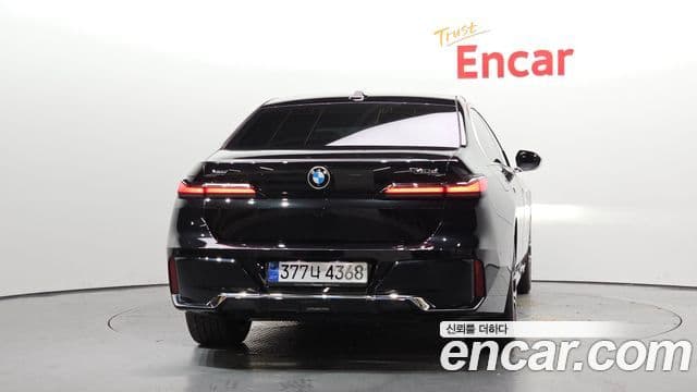 BMW 7 Series 2024 — фото 4 из 20