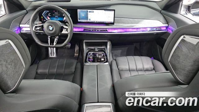 BMW 7 Series 2024 — ფოტო 7/20