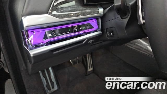 BMW 7 Series 2024 — ფოტო 19/20