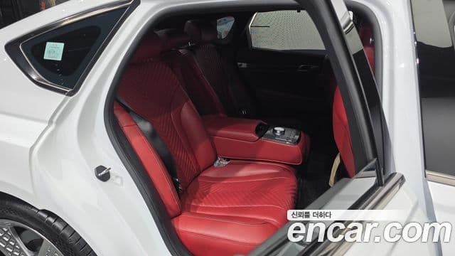 Genesis Electrified G80 2024 — ფოტო 12/20