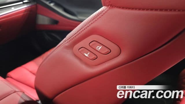 Genesis Electrified G80 2024 — ფოტო 18/20