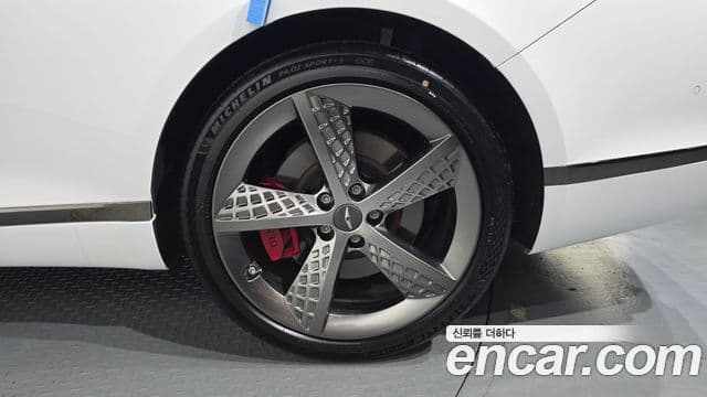 Genesis G80 2024 — ფოტო 32/35