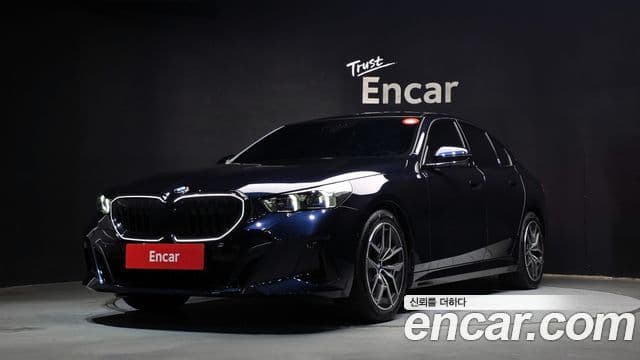 BMW 5 Series 2025 — ფოტო 1/20