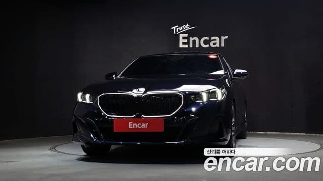 BMW 5 Series 2025 — ფოტო 3/20
