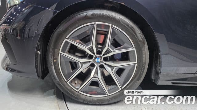 BMW 5 Series 2025 — фото 5 из 20