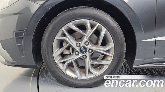 Hyundai Sonata 2021 — ფოტო 5/20
