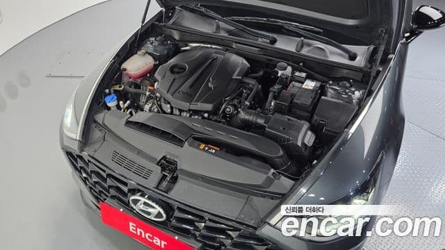 Hyundai Sonata 2021 — ფოტო 6/20
