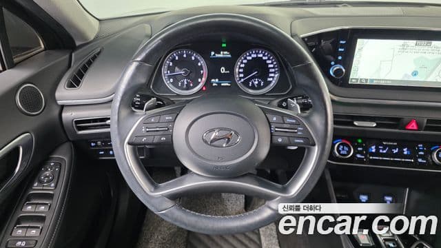 Hyundai Sonata 2021 — ფოტო 13/20