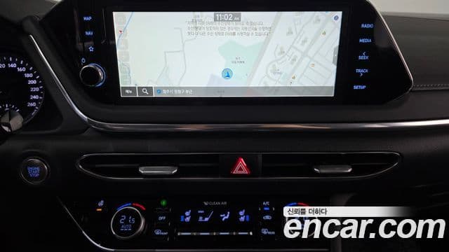 Hyundai Sonata 2021 — ფოტო 14/20