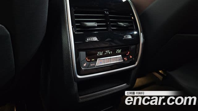 BMW X6 2024 — ფოტო 18/20