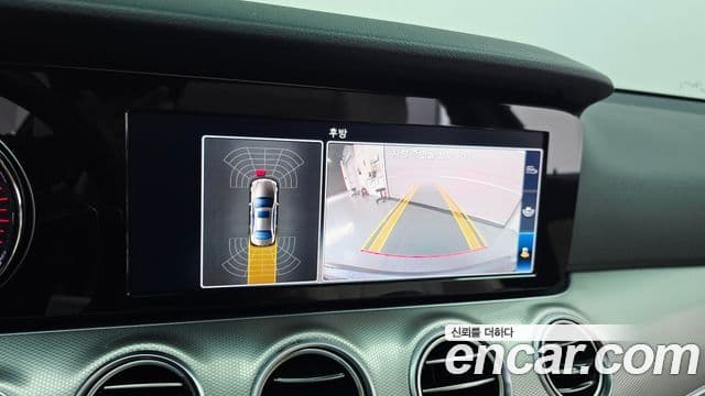 Mercedes-Benz E-Class 2018 — ფოტო 14/20