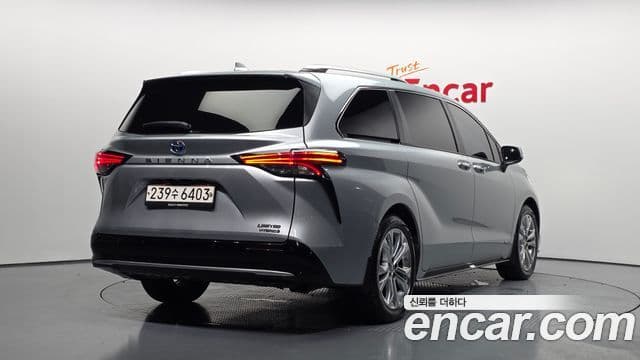 Toyota Sienna 2021 — Şəkil 2/20