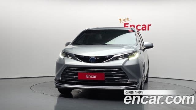 Toyota Sienna 2021 — Şəkil 3/20