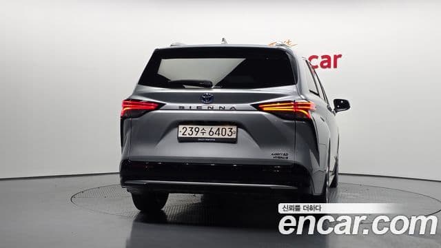 Toyota Sienna 2021 — Şəkil 4/20