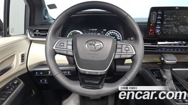 Toyota Sienna 2021 — Şəkil 13/20
