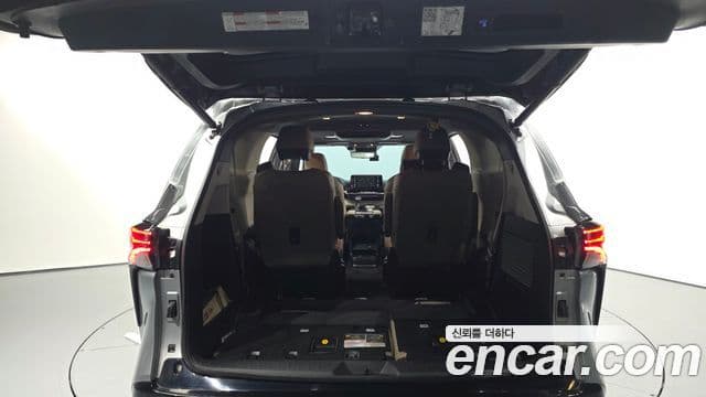 Toyota Sienna 2021 — Şəkil 20/20