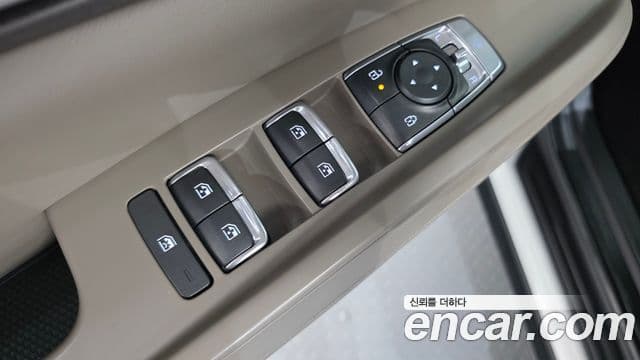 Kia Carnival 2025 — Şəkil 12/20