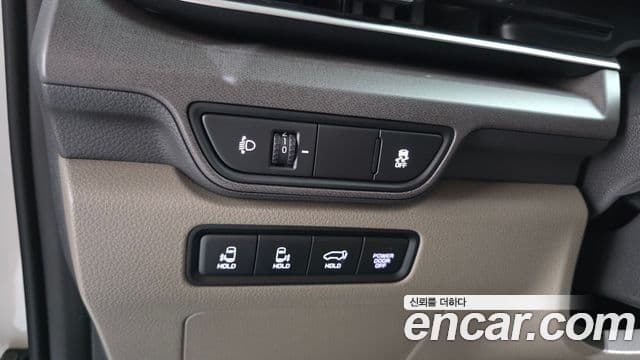 Kia Carnival 2025 — Şəkil 13/20