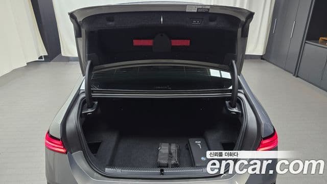 BMW 5 Series 2026 — Photo 19/32