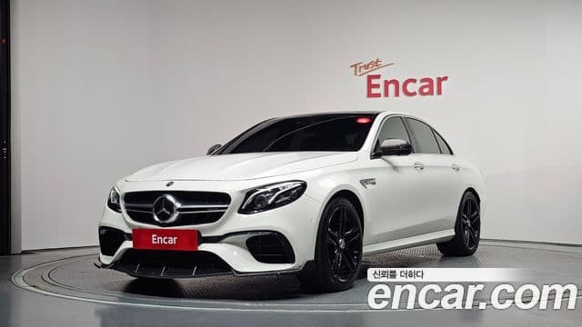 Mercedes-Benz E-Class 2018 — Фото 1/20