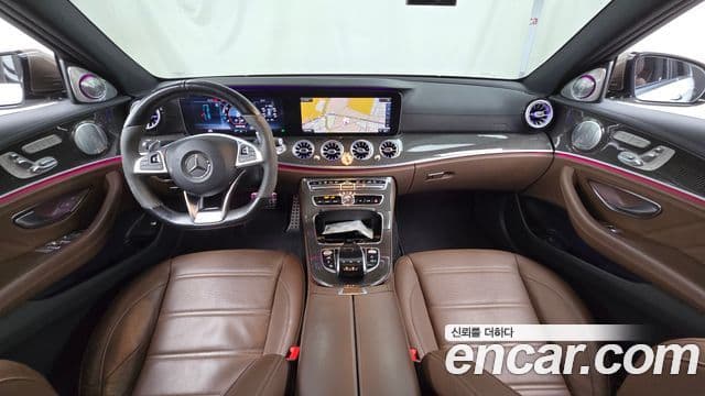 Mercedes-Benz E-Class 2018 — Фото 7/20