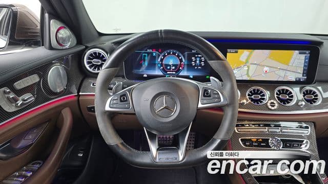 Mercedes-Benz E-Class 2018 — Фото 13/20