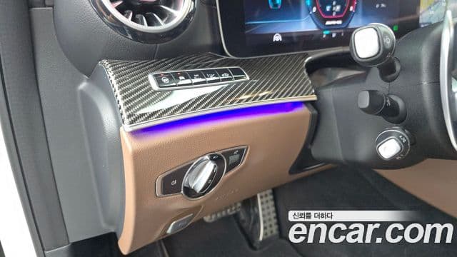 Mercedes-Benz E-Class 2018 — ფოტო 32/33