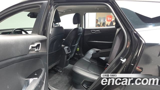 Kia Sportage 2022 — фото 12 из 20