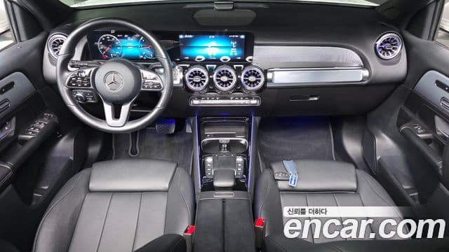 Mercedes-Benz GLB-Class 2021 — Şəkil 7/20
