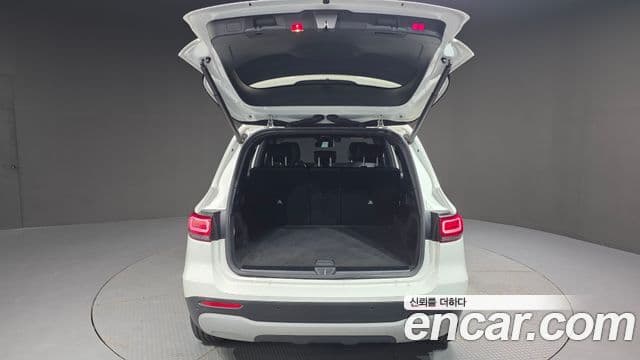 Mercedes-Benz GLB-Class 2021 — фото 20 из 20