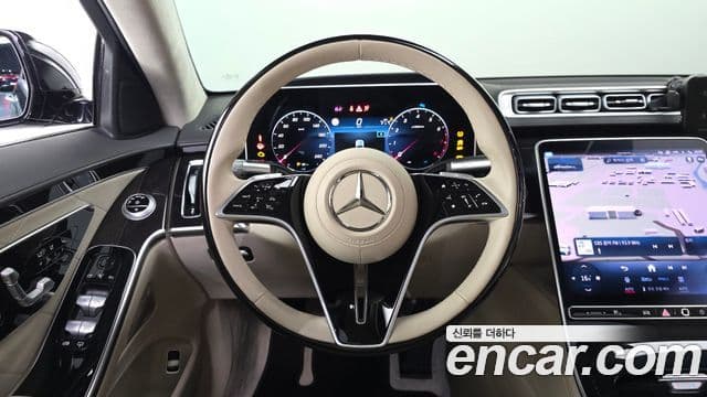 Mercedes-Benz S-Class 2022 — ფოტო 13/20