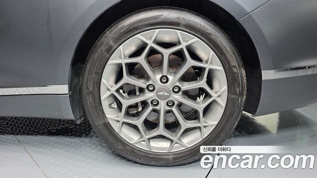 Genesis G80 2021 — ფოტო 27/35