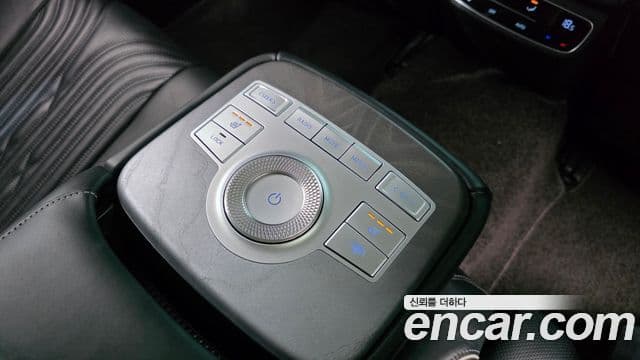 Genesis G80 2021 — ფოტო 9/35