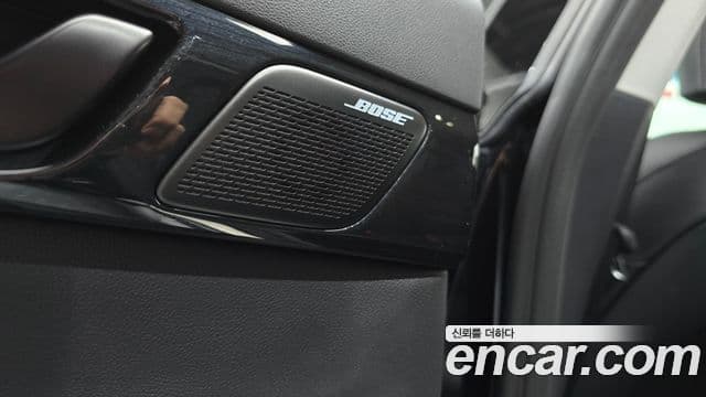 Hyundai Grandeur Hybrid 2023 — Photo 4/32