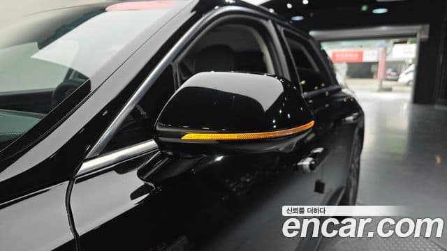Hyundai Grandeur Hybrid 2023 — Photo 31/32