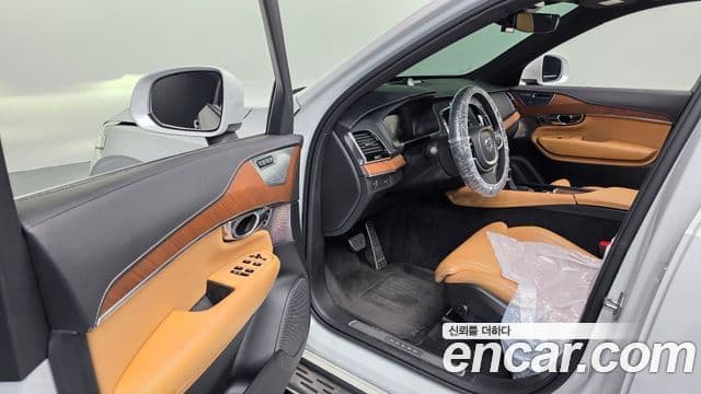 Volvo XC90 2020 — Şəkil 10/20