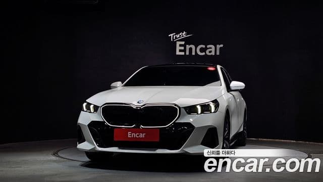 BMW 5 Series 2024 — Şəkil 3/20
