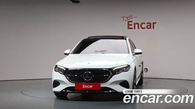 Mercedes-Benz E-Class 2024 — ფოტო 3/20