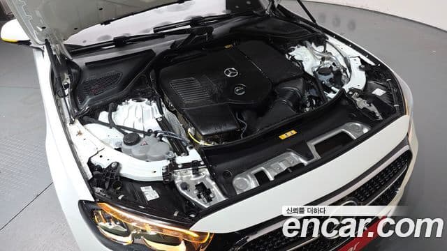 Mercedes-Benz E-Class 2024 — ფოტო 6/20