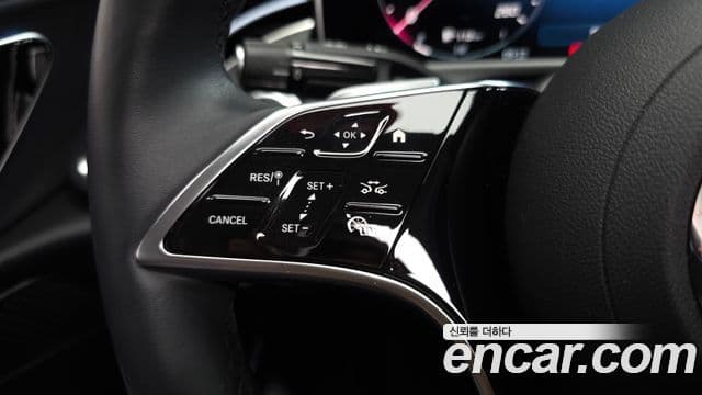 Mercedes-Benz E-Class 2024 — ფოტო 16/20